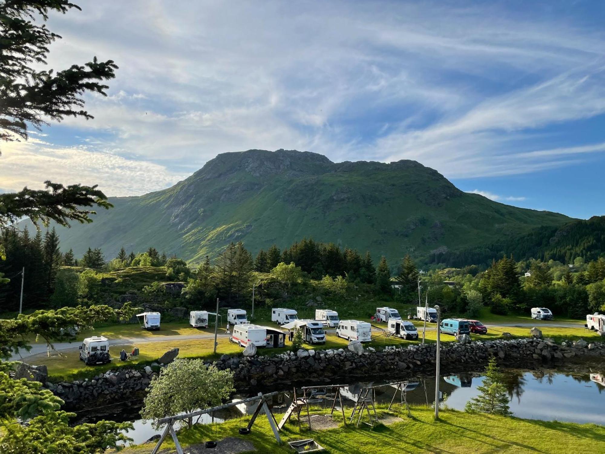 Brustranda Fjordcamping Valberg Buitenkant foto